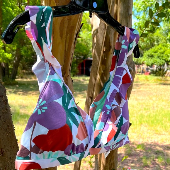 Time & Tru Floral Bikini Top - Picture 3 of 13